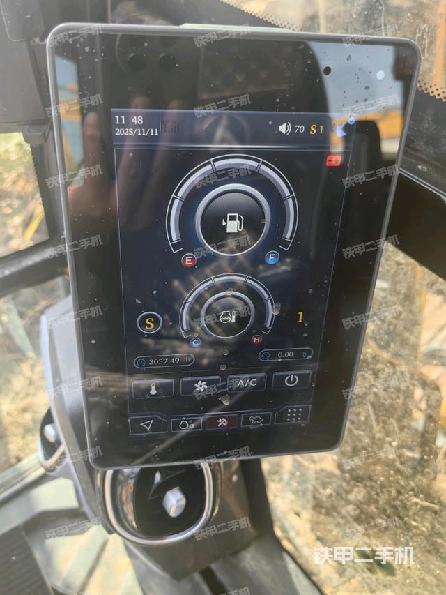 显示屏 （驾驶室部分）