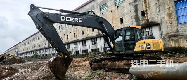 约翰迪尔E210LC挖掘机