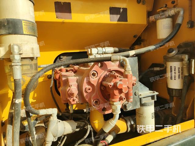 液压泵斜45 左（大件舱室）