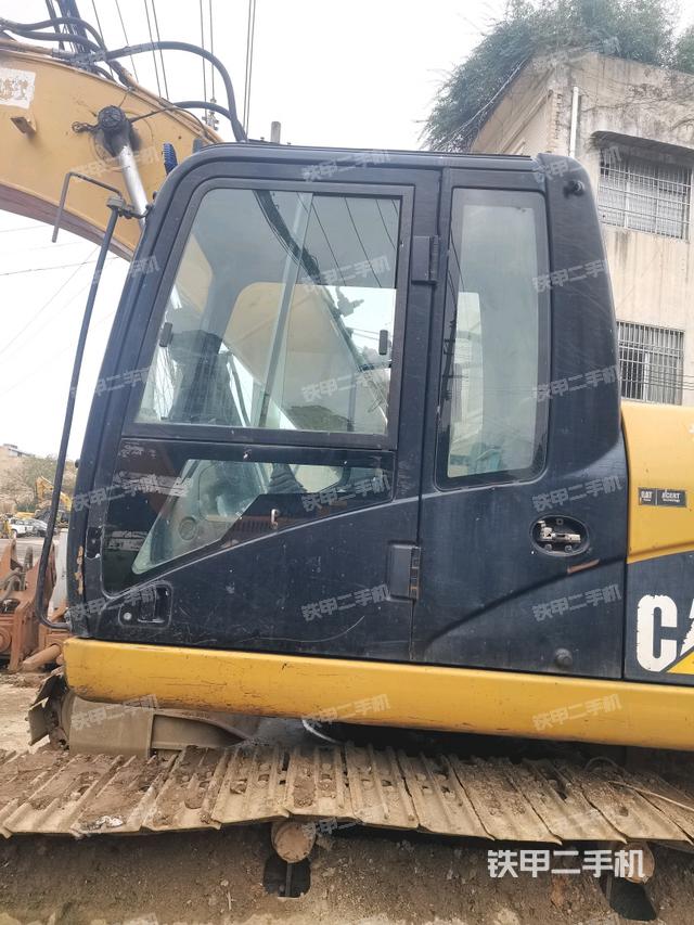 駕駛室左后45度（駕駛室部分）