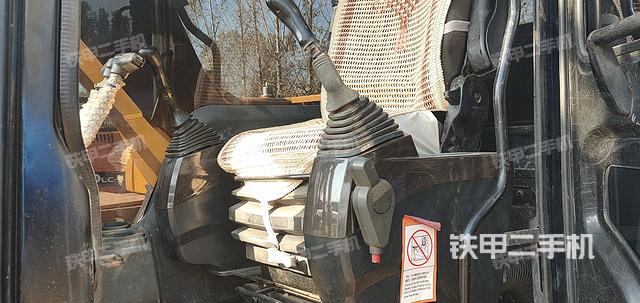 驾驶室整体（整机外观）