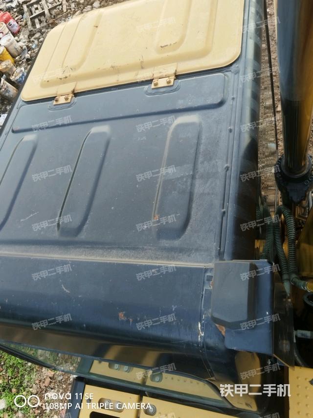 駕駛室頂部（整機(jī)外觀）