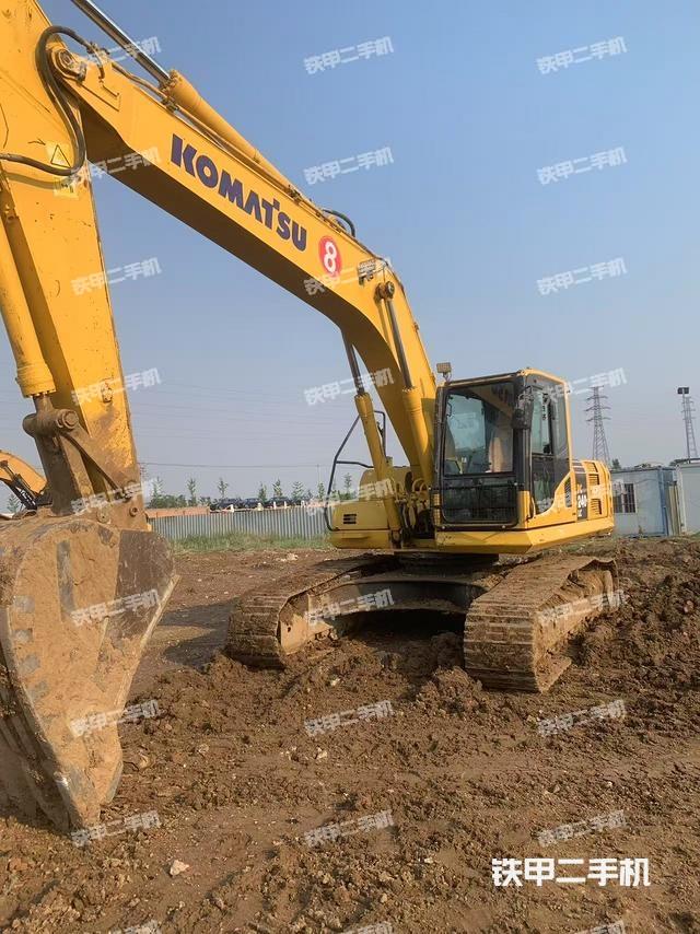 小松PC240LC-8M0挖掘機(jī)