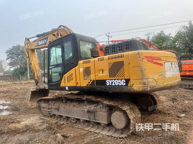 三一重工SY205C挖掘机