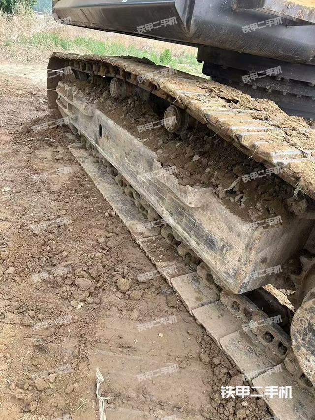 单侧履带整体（整机外观）