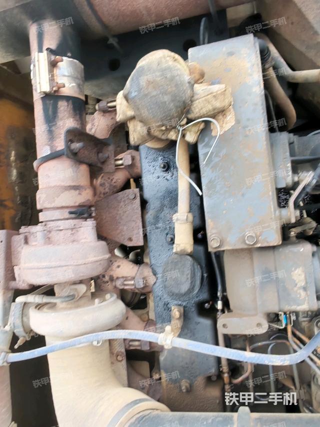 氣門室蓋螺絲特寫（上車部件）