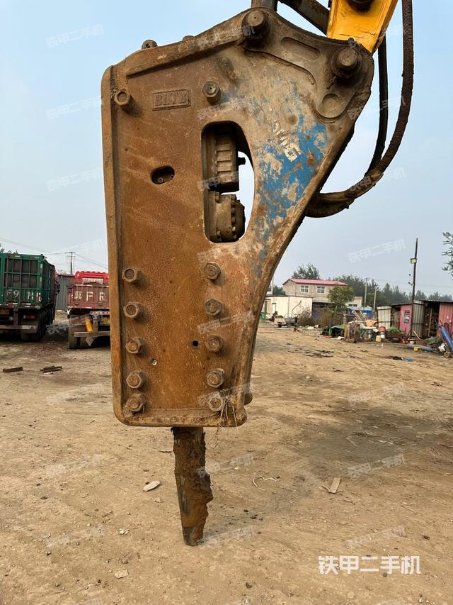 单侧履带整体（整机外观）