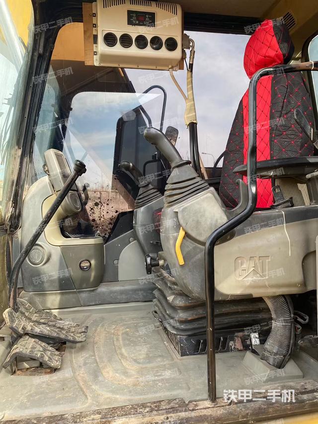 驾驶室整体（整机外观）