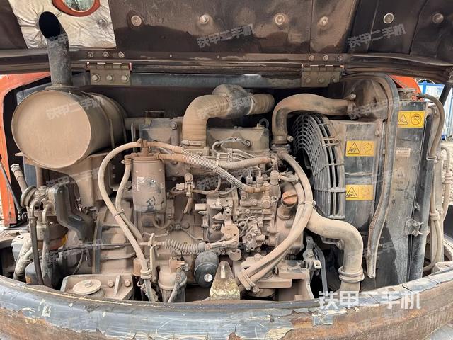 发动机室（上车部件）