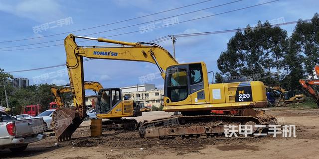 小松PC240LC-8挖掘機(jī)