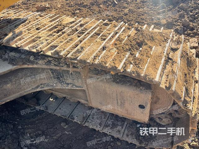 单侧履带整体（整机外观）