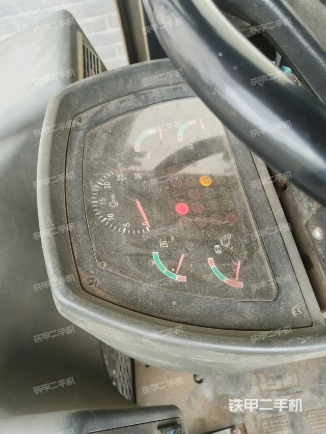 驾驶室顶部 外（驾驶室部分）