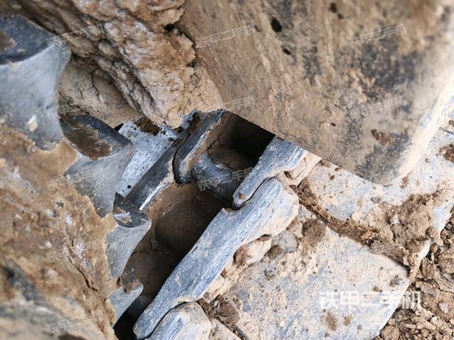 右側行走馬達蓋板（行走機構）