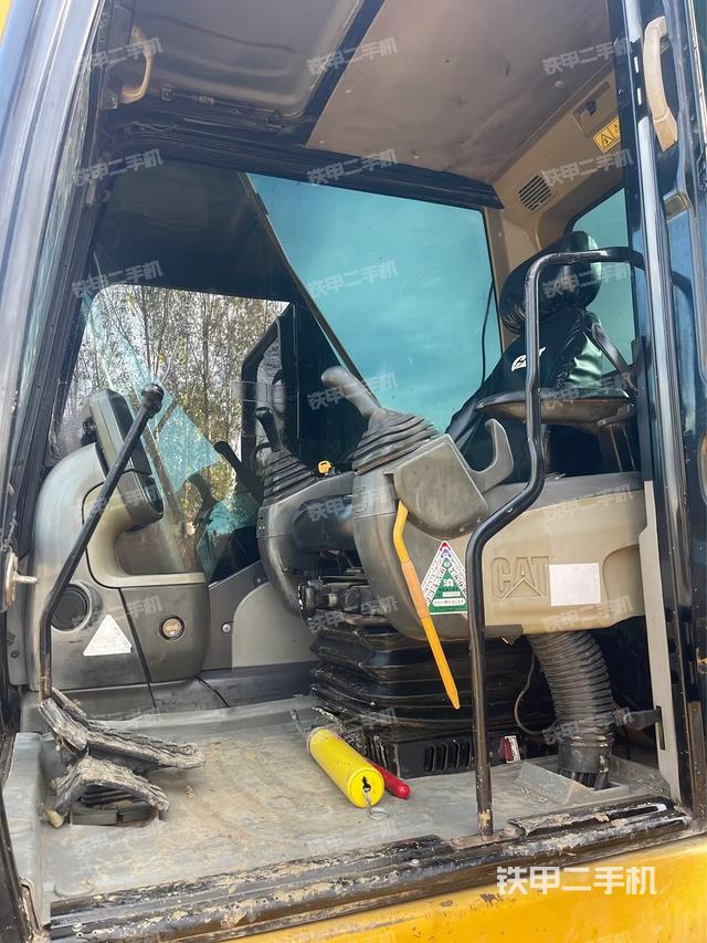 驾驶室整体（整机外观）