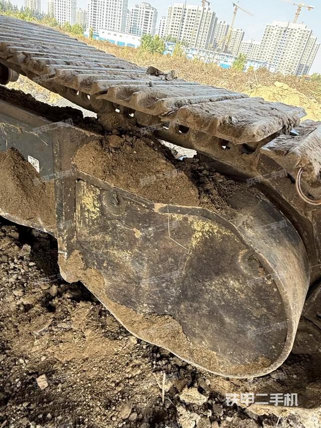 单侧履带整体（整机外观）