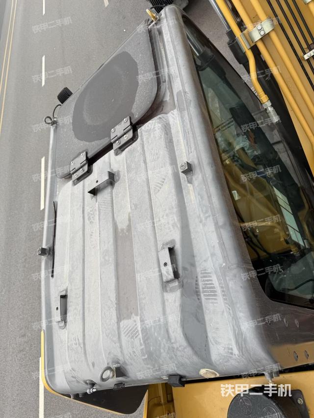 駕駛室頂部俯視（上車部件）