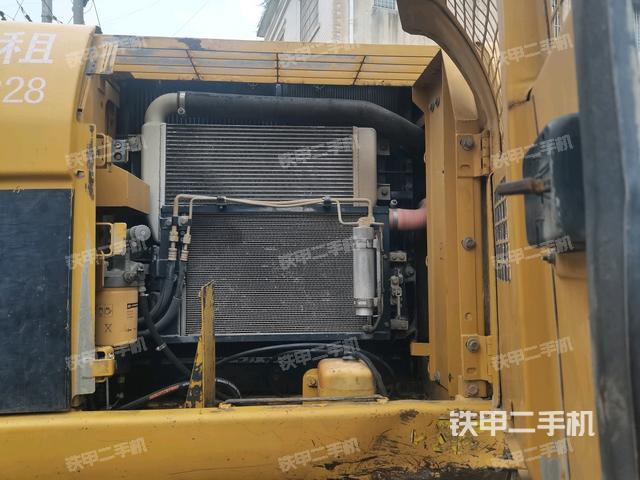 散熱器正面（大件艙室）