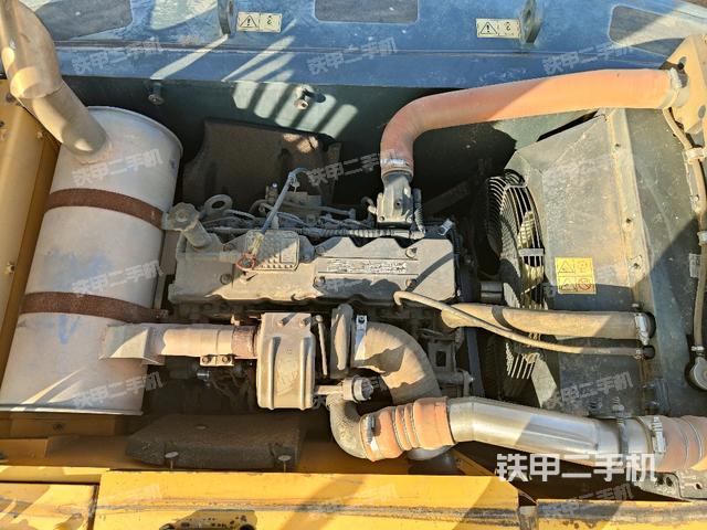 发动机室（上车部件）