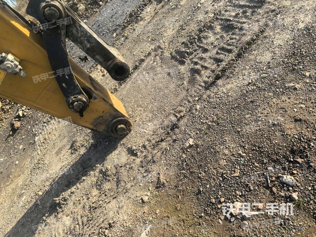 小臂整体左后（工作和回转装置）