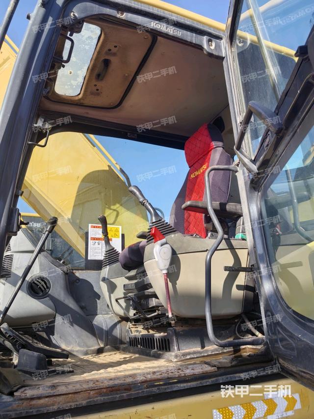 驾驶室整体（整机外观）