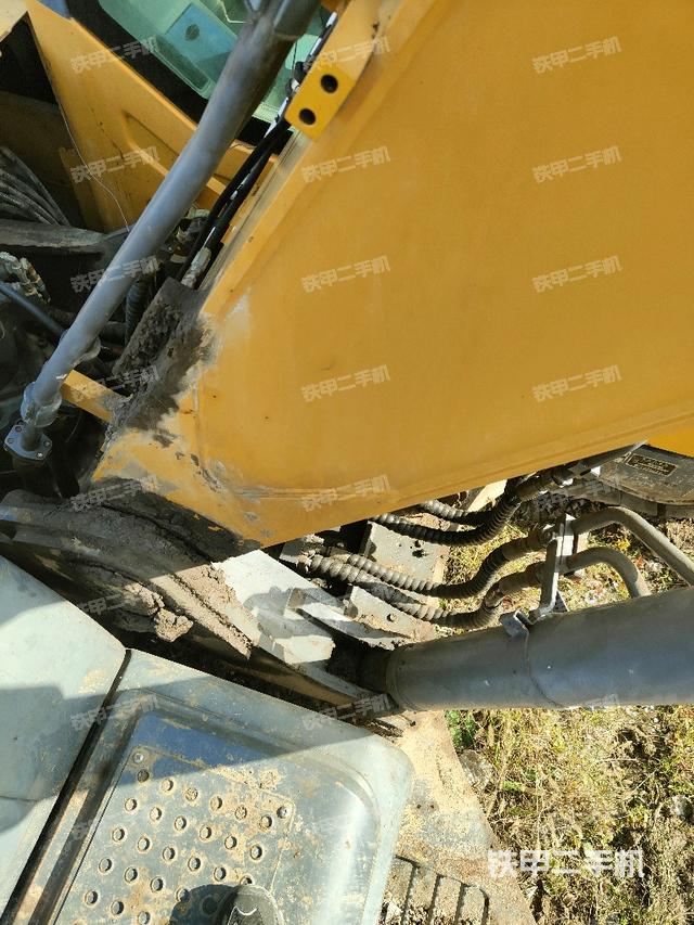 大臂根部 斜视（工作和回转装置）