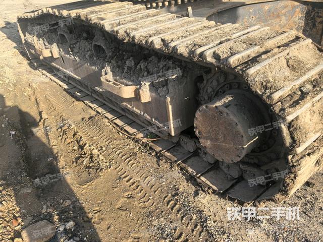 左侧履带整体 （行走机构）