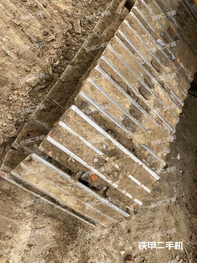 單側履帶整體（整機外觀）