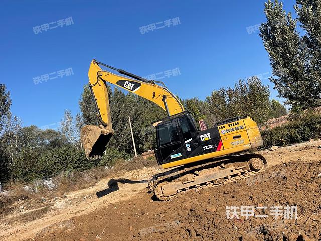 卡特彼勒320D2液压挖掘机
