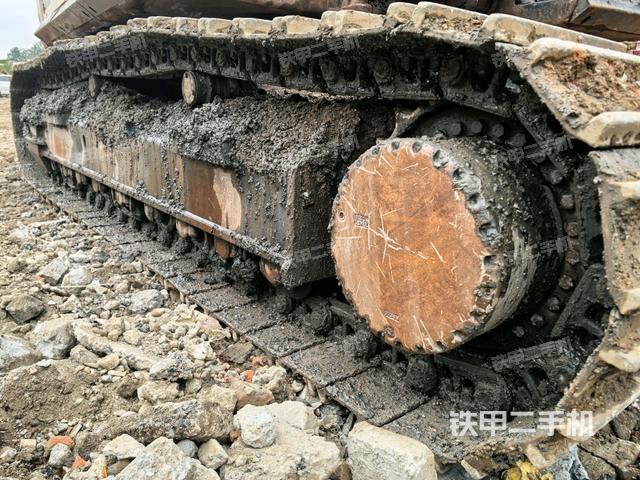 右侧行走马达盖板（行走机构）