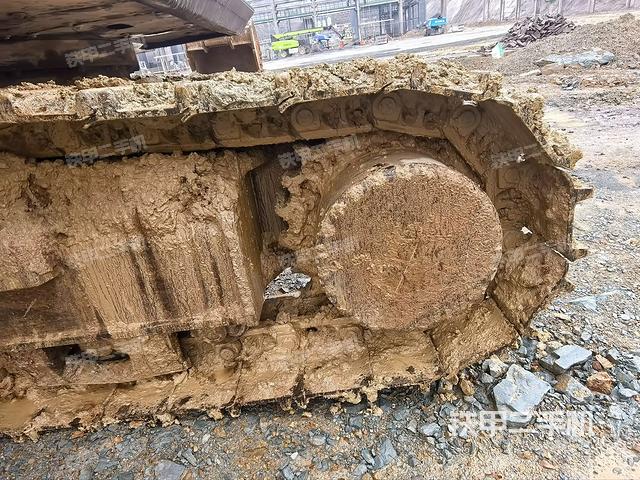 左驱动轮（行走机构）