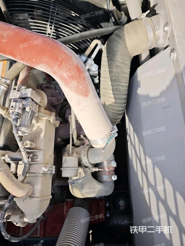 駕駛室頂部俯視（上車部件）