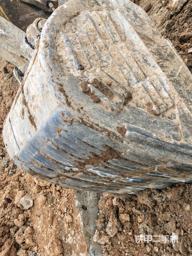 小臂整體右前（工作和回轉裝置）