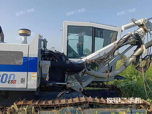 整机左侧（设备外观及核心部件）