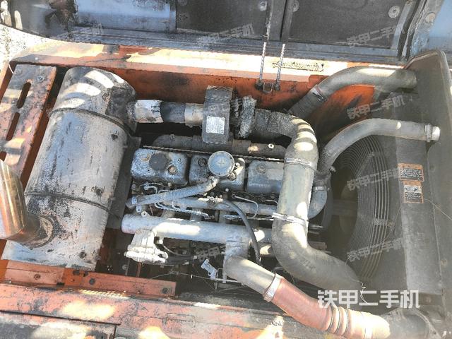 发动机室（上车部件）