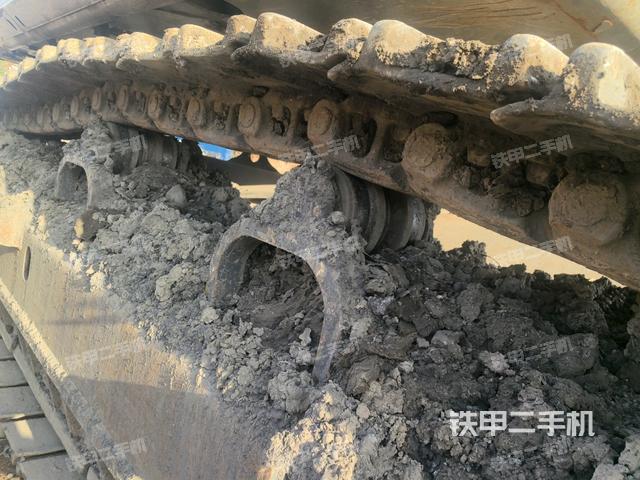 右侧行走马达盖板（行走机构）