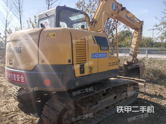 整机右后45°（整机外观）