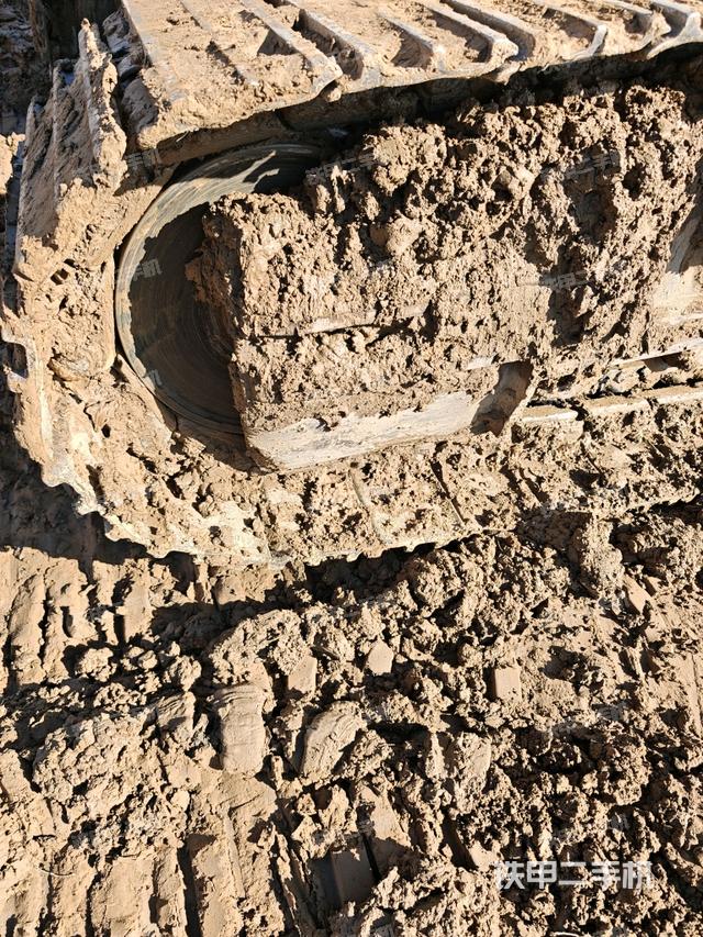 左側履帶整體?（行走機構）