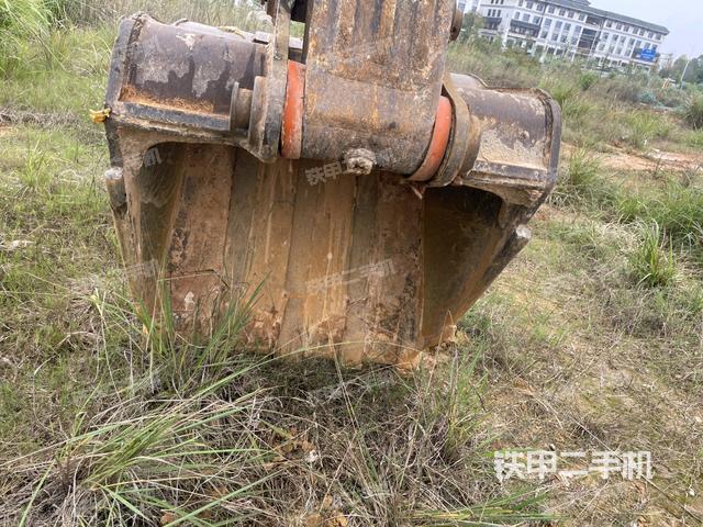 小臂整体左后（工作和回转装置）