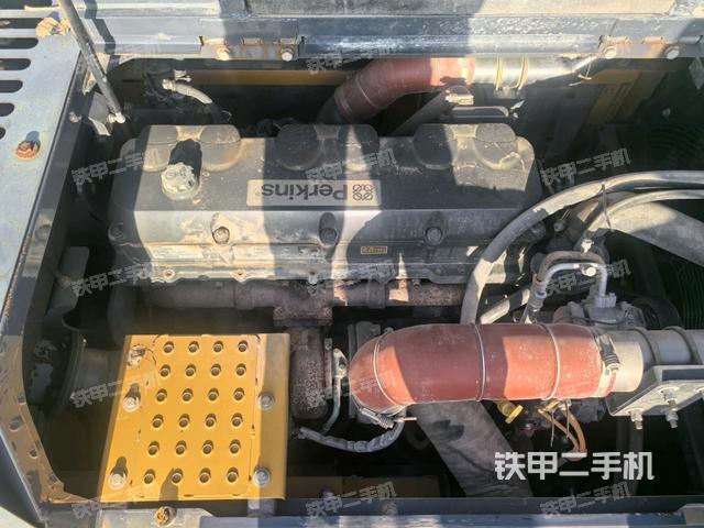 气门室盖螺丝特写（上车部件）