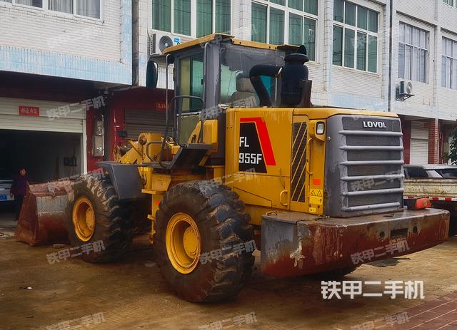 雷沃重工FL955H-N装载机