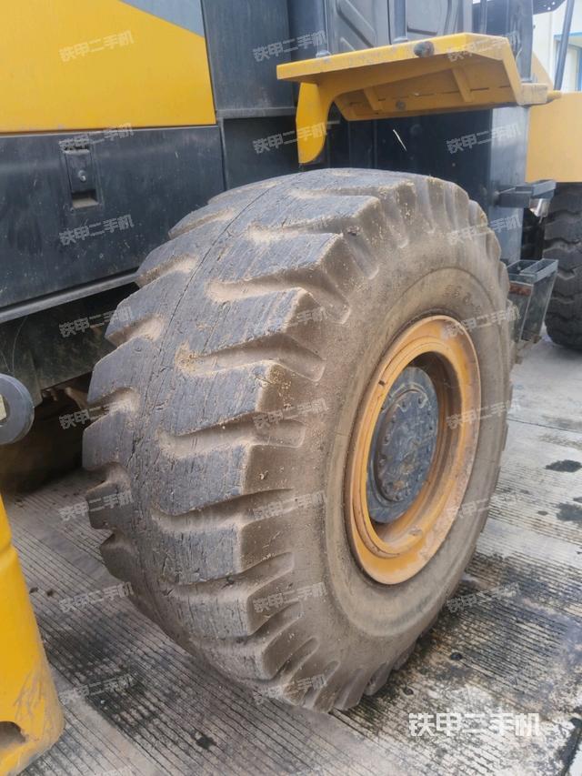 右后轮（行走机构）