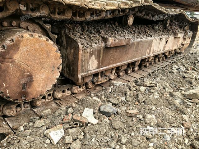 左侧履带整体 （行走机构）