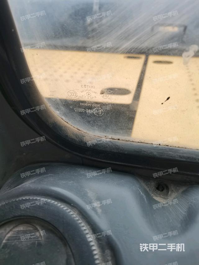 后窗玻璃角標(biāo)（駕駛室部分）