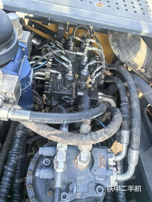 驾驶室顶部俯视（上车部件）