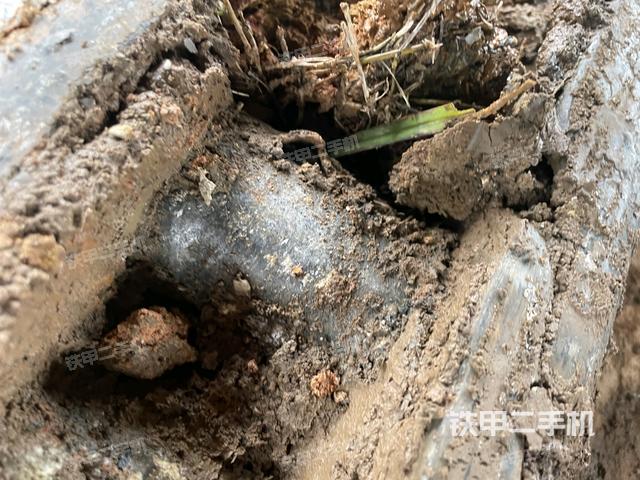 右侧履带整体（行走机构）