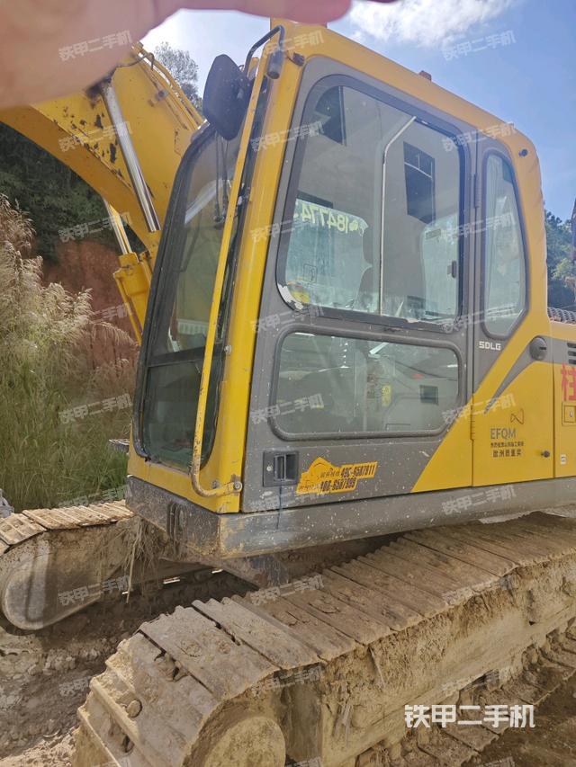 驾驶室整体（整机外观）