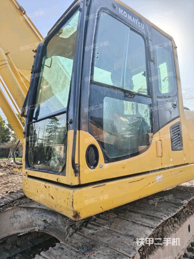 驾驶室整体（整机外观）