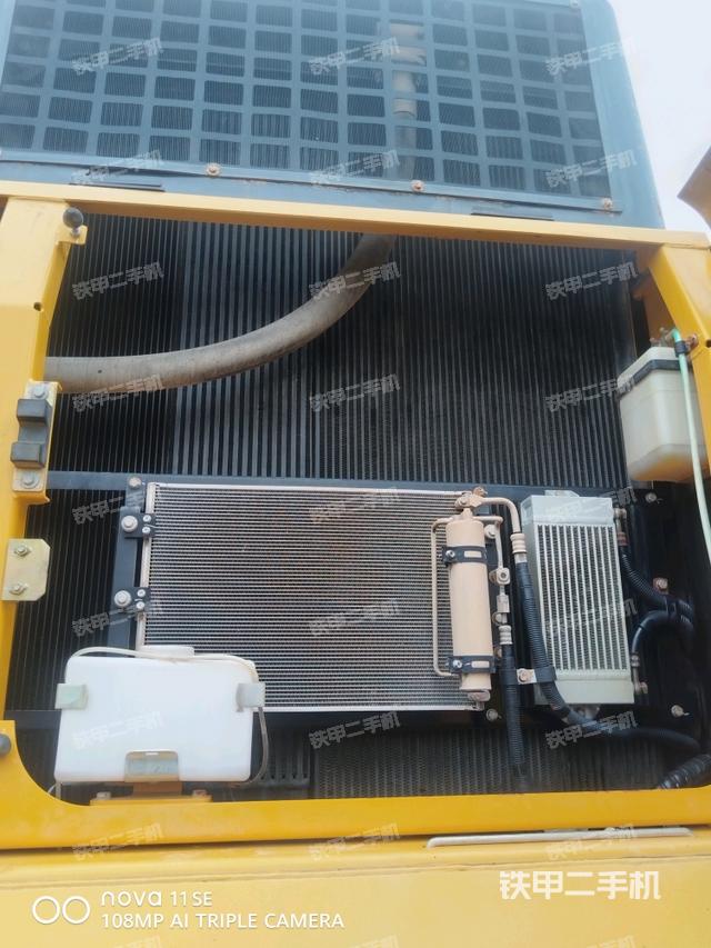 電瓶（大件艙室）