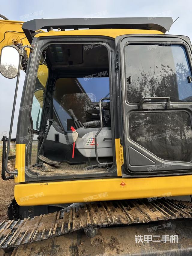 驾驶室整体（整机外观）