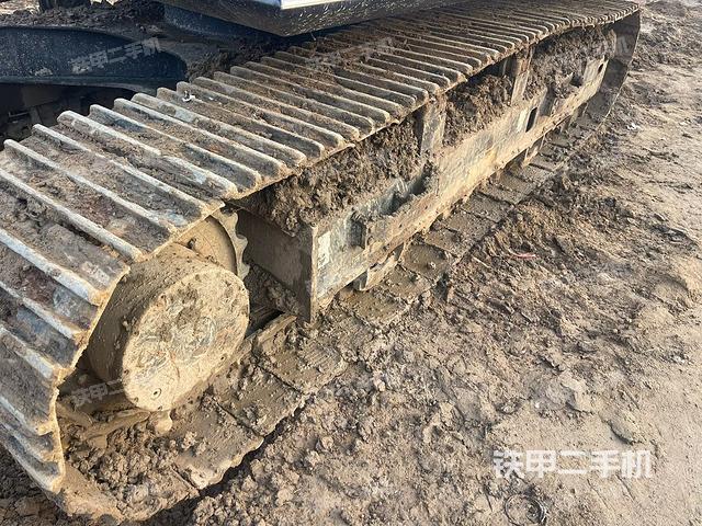 单侧履带整体（整机外观）